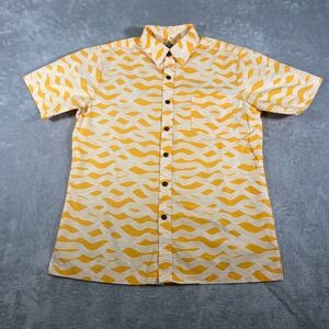 Avanti Hawaiian Shirt Mens Small Yellow Wave Print Hawaii Made Aloha Button Up